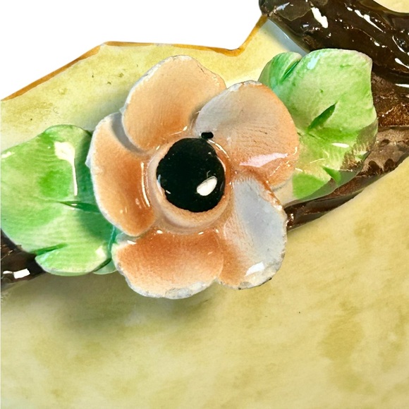 Italian handcrafted porcelain bird miniature planter. Charming cottage decor. - Picture 5 of 9